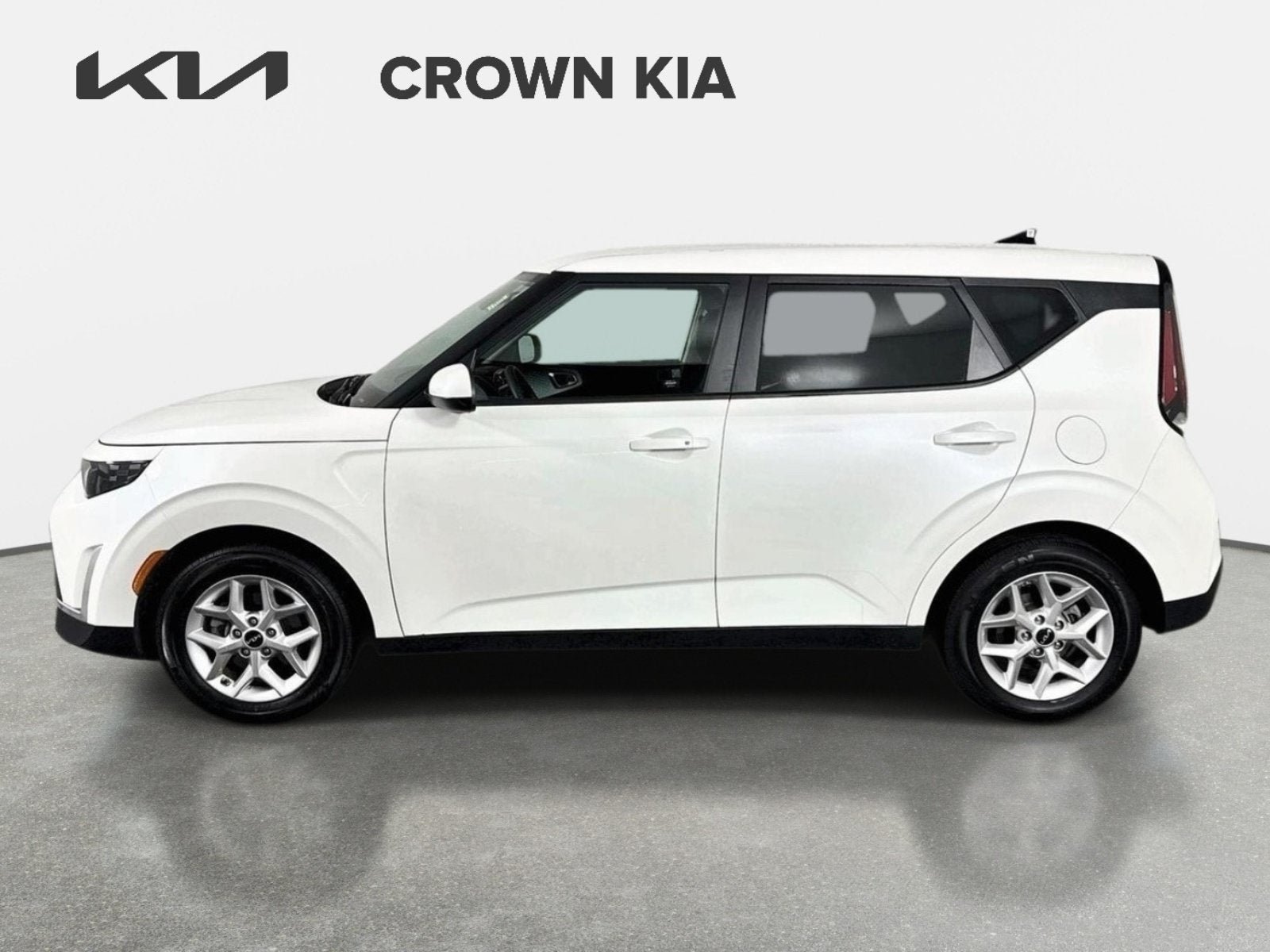 Used 2024 Kia Soul S FWD image 8