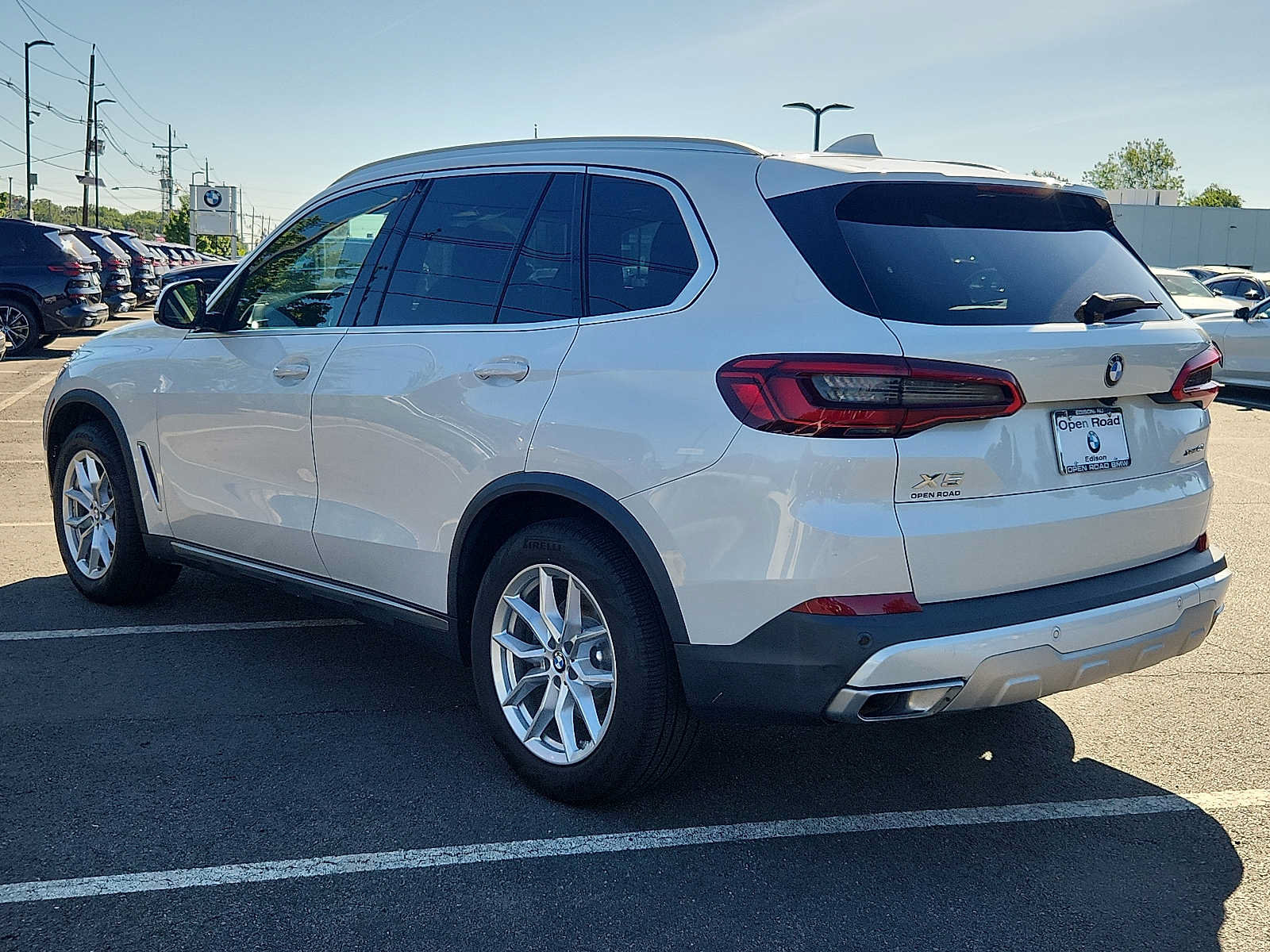 Used 2019 BMW X5 xDrive40i w/ Premium Package 2 AWD/4WD image 4
