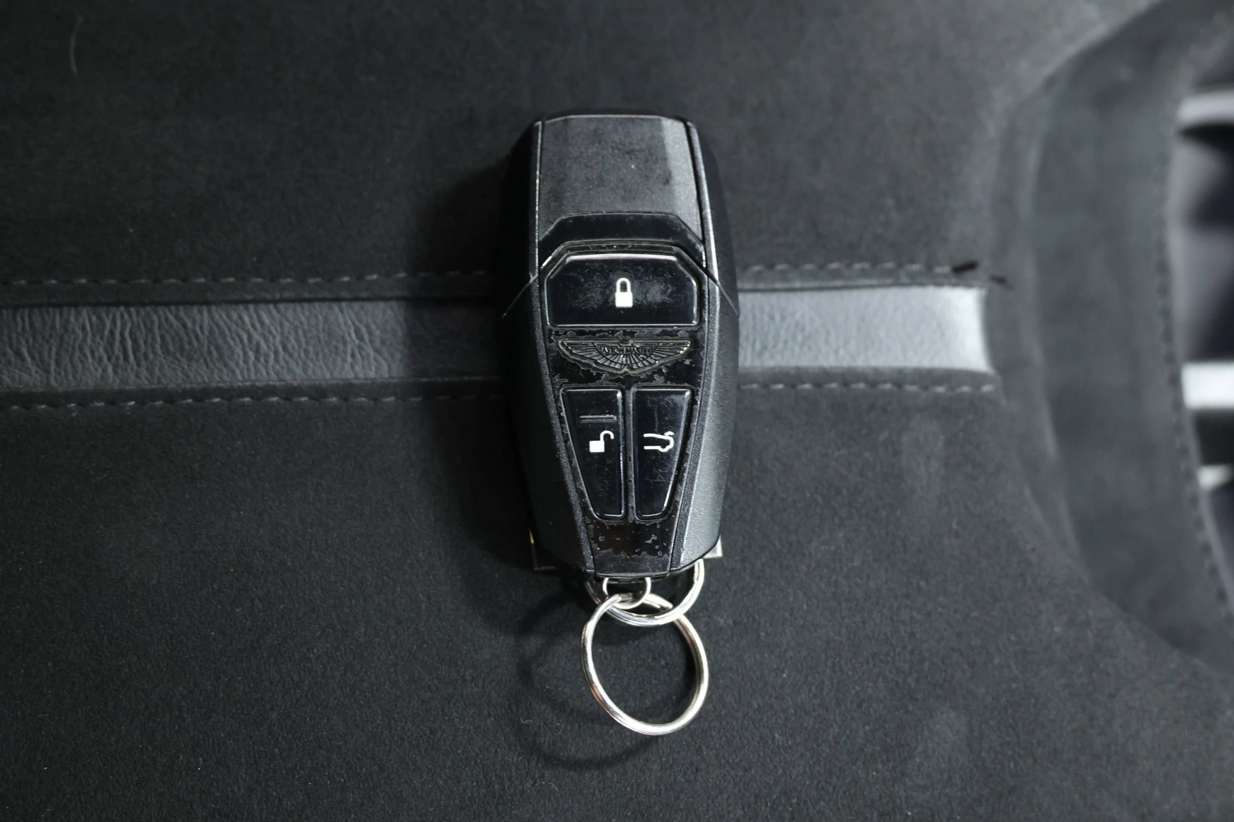 Used 2020 Aston Martin V8 Vantage Coupe RWD image 7