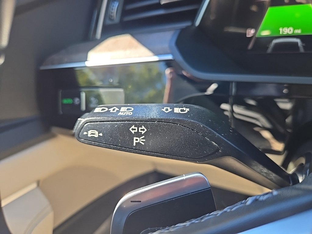 Used 2024 Audi Q8 e-tron Premium Plus w/ Premium Plus Package AWD/4WD image 23