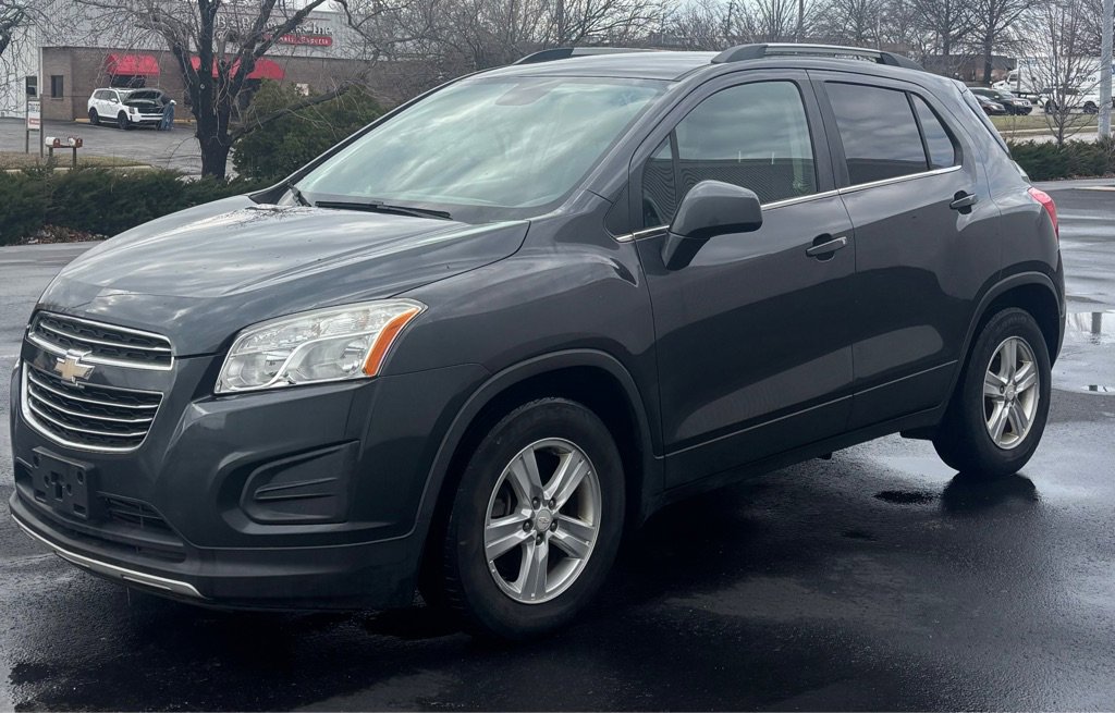 Used 2016 Chevrolet Trax LT w/ LT Convenience Package image 2