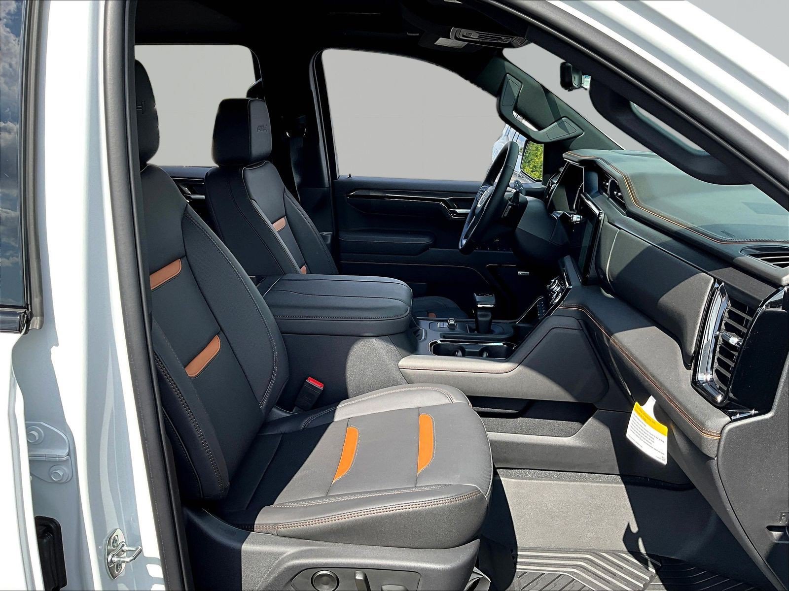 New 2026 GMC Sierra 1500 AT4 w/ AT4 Premium Package AWD/4WD image 19