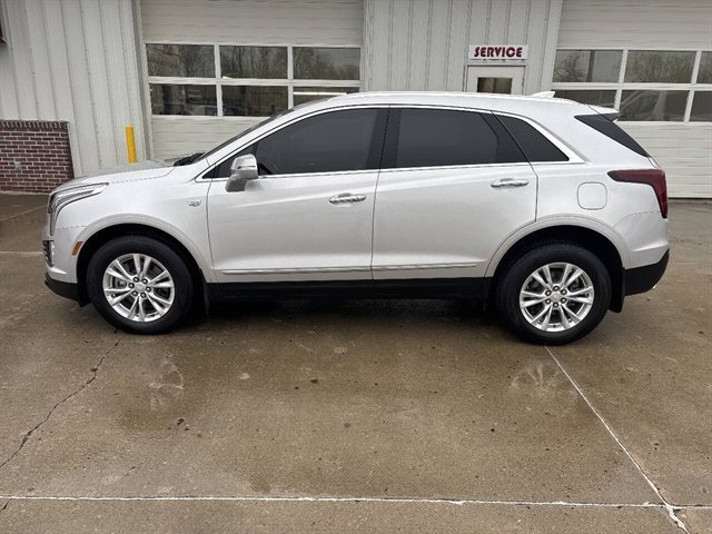Used 2020 Cadillac XT5 Luxury w/ LPO, Floor Liner Package AWD/4WD image 1