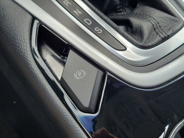 Used 2018 Ford Edge Titanium w/ Equipment Group 302A image 31