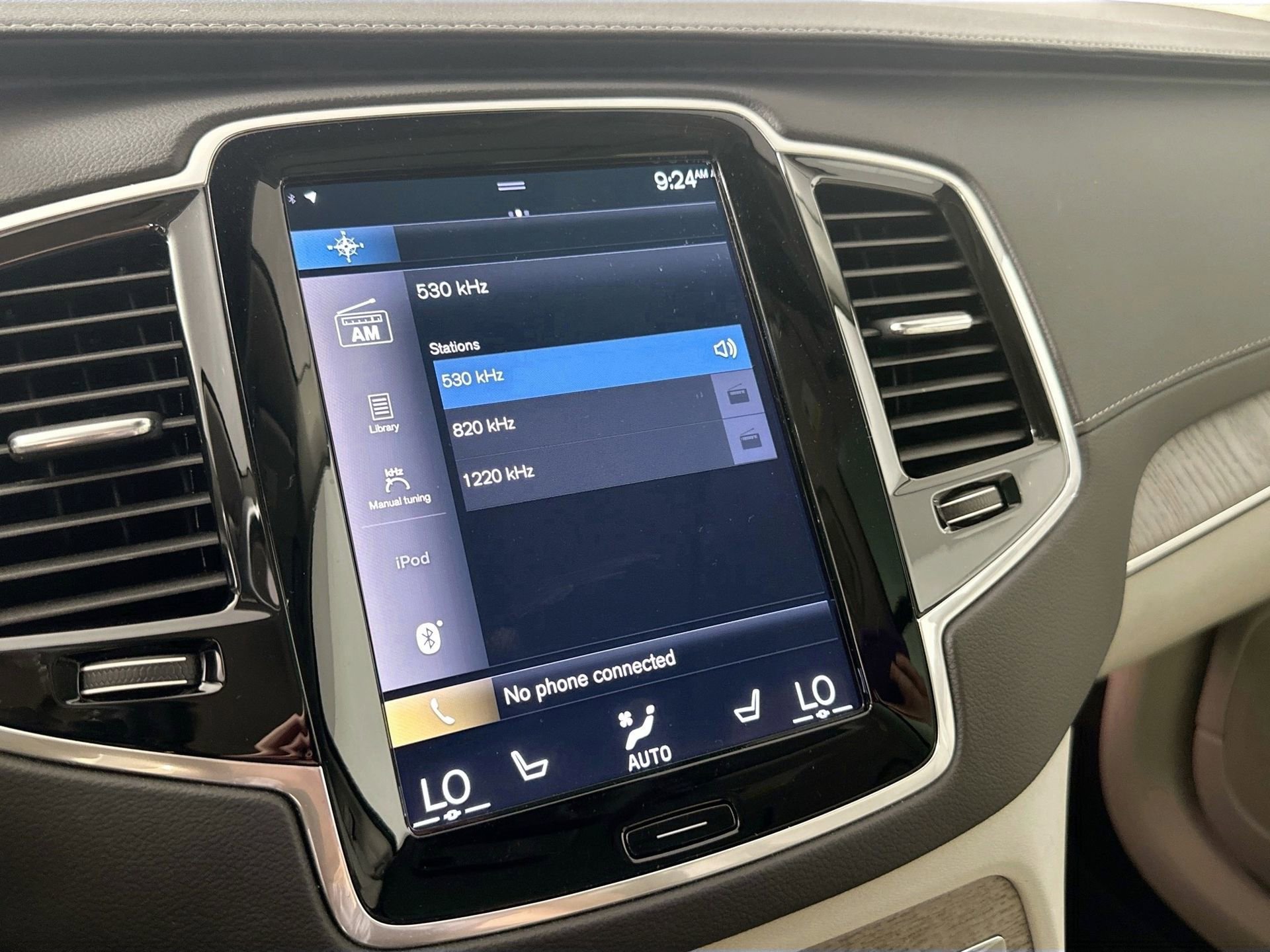 Certified 2024 Volvo XC90 B5 Plus image 15