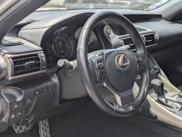 Used 2019 Lexus IS 300 F Sport w/ F Sport Package RWD image 3