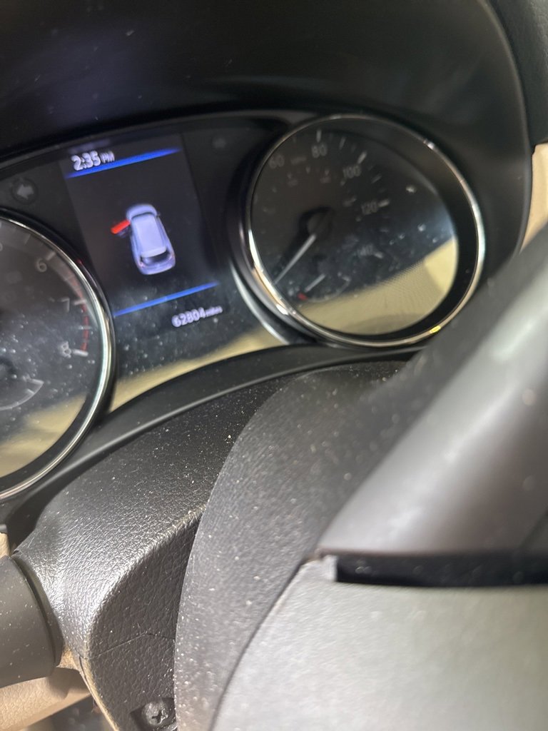 Used 2018 Nissan Rogue SL w/ Premium Package image 11