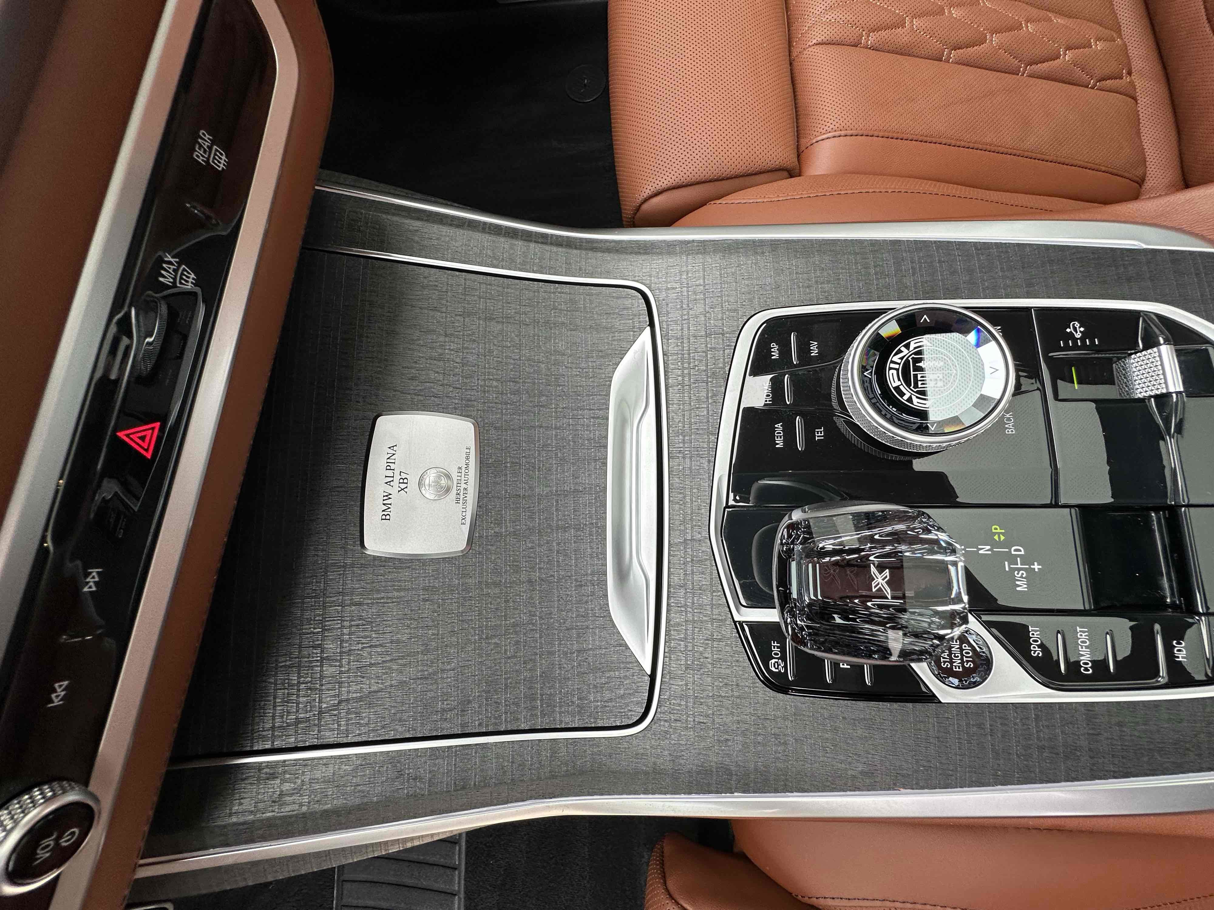Used 2025 BMW ALPINA XB7 AWD/4WD image 15