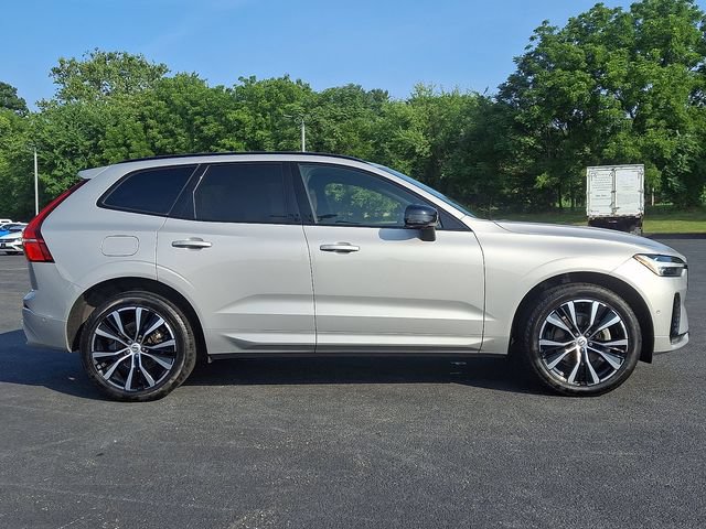 Used 2024 Volvo XC60 B5 Ultimate AWD/4WD image 10