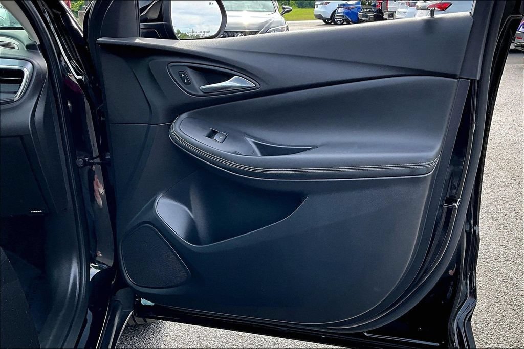 Used 2025 Buick Encore GX Preferred FWD image 29