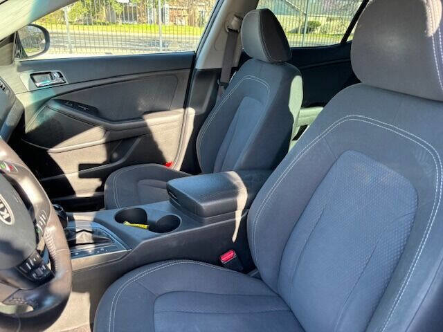 Used 2011 Kia Optima EX FWD image 31