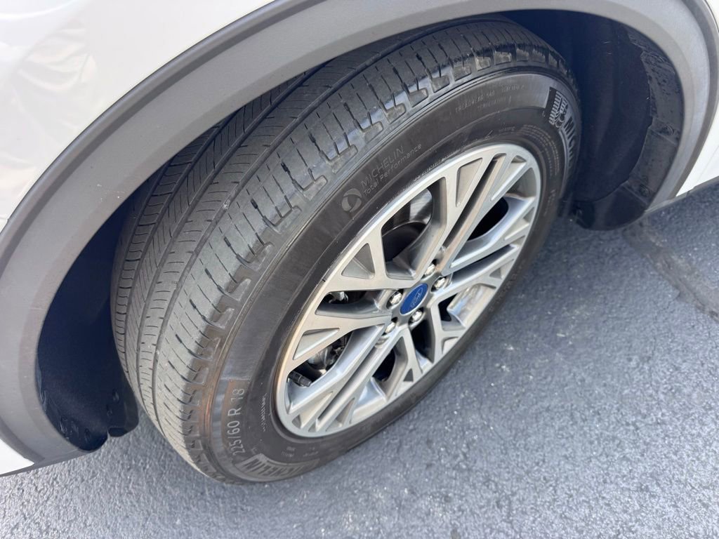 Used 2021 Ford Escape SEL FWD image 13