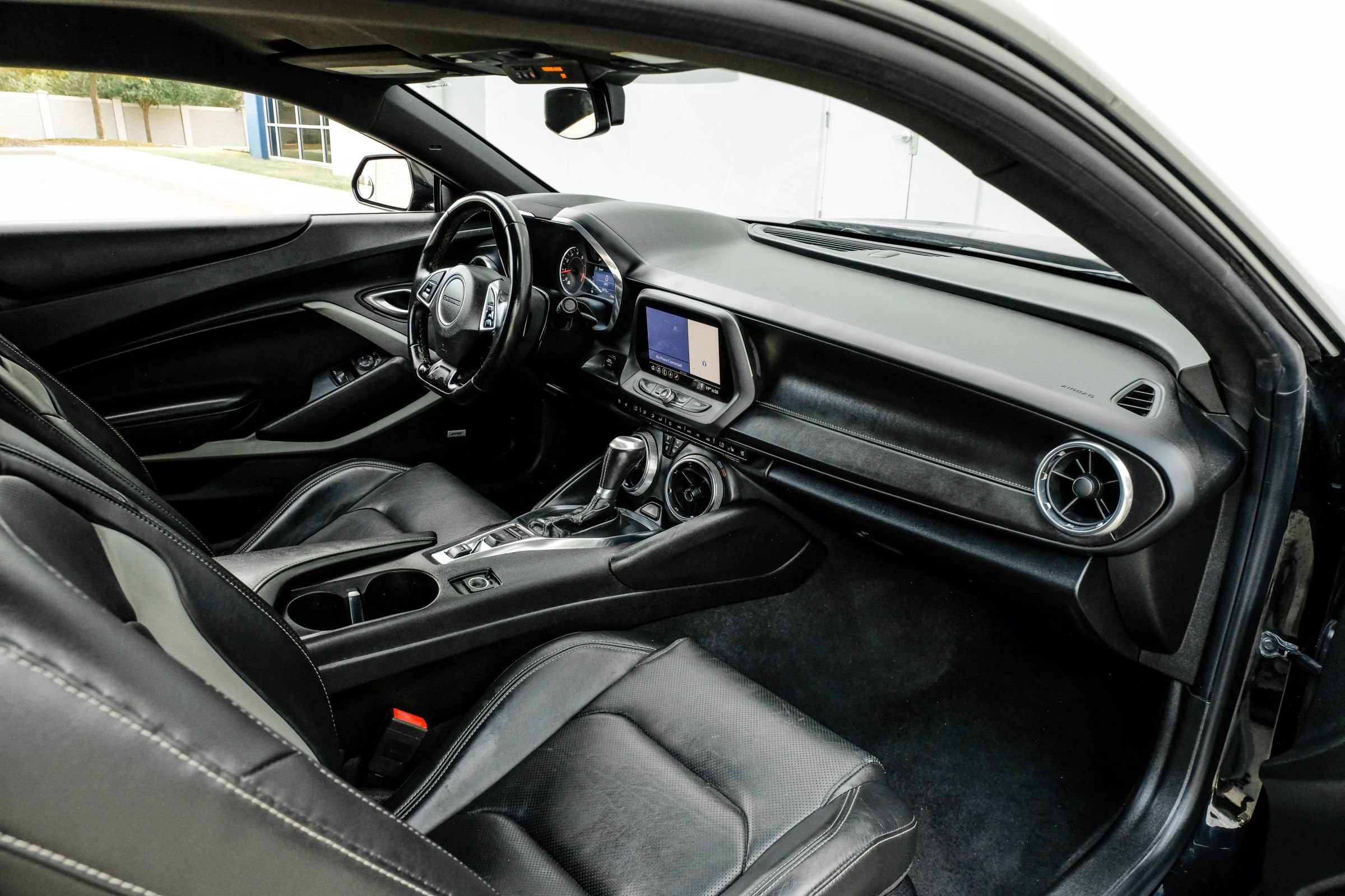 Used 2019 Chevrolet Camaro LT RWD image 18