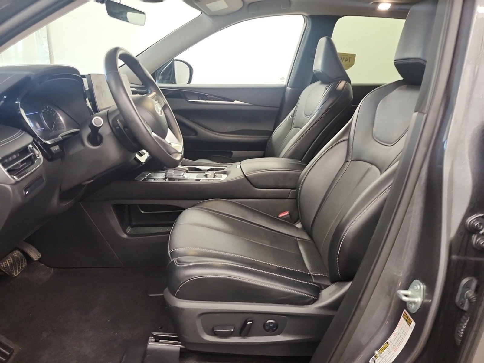 Used 2024 INFINITI QX60 Pure AWD/4WD image 7