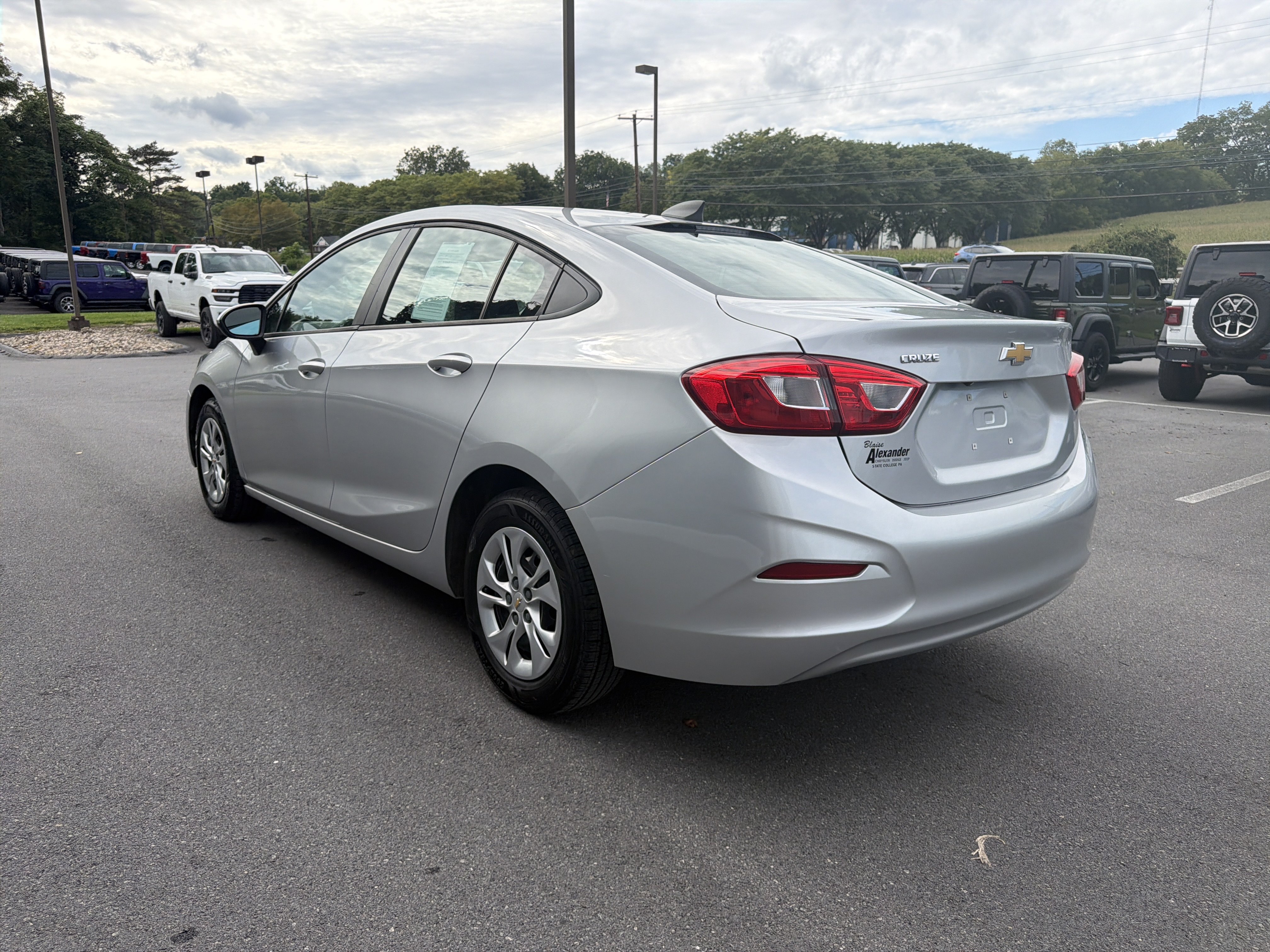 Used 2019 Chevrolet Cruze LS FWD image 6