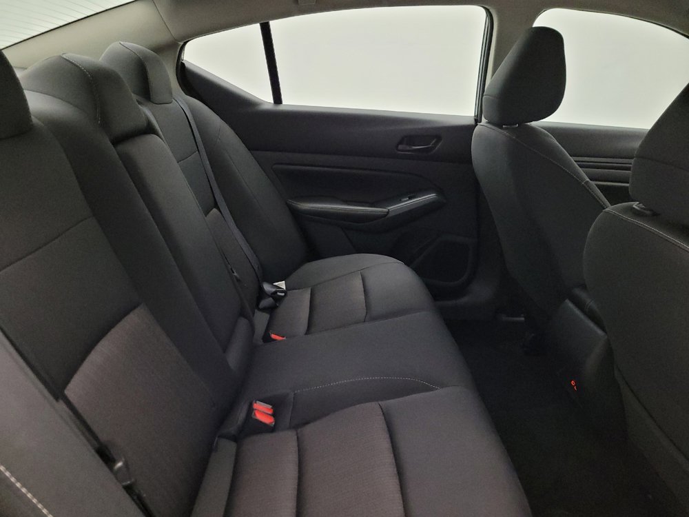 Used 2025 Nissan Altima 2.5 SV FWD image 19