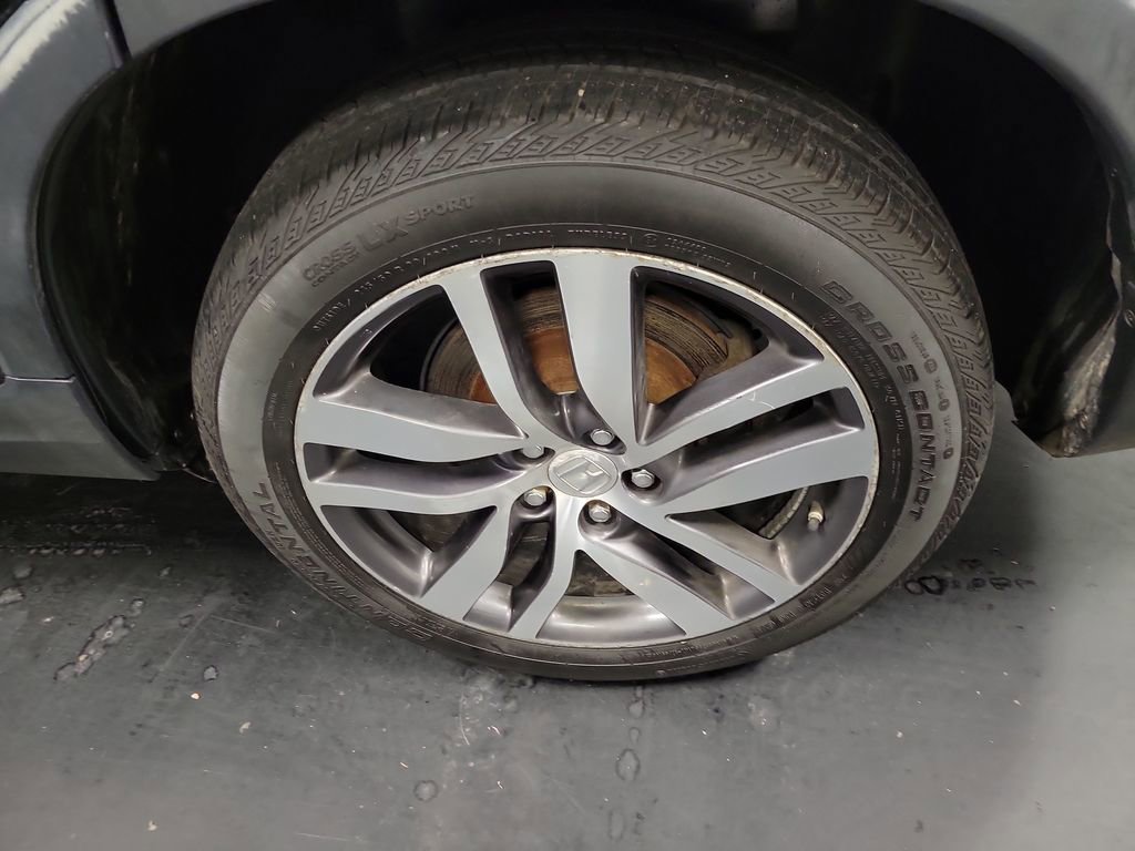 Used 2017 Honda Pilot Touring image 10