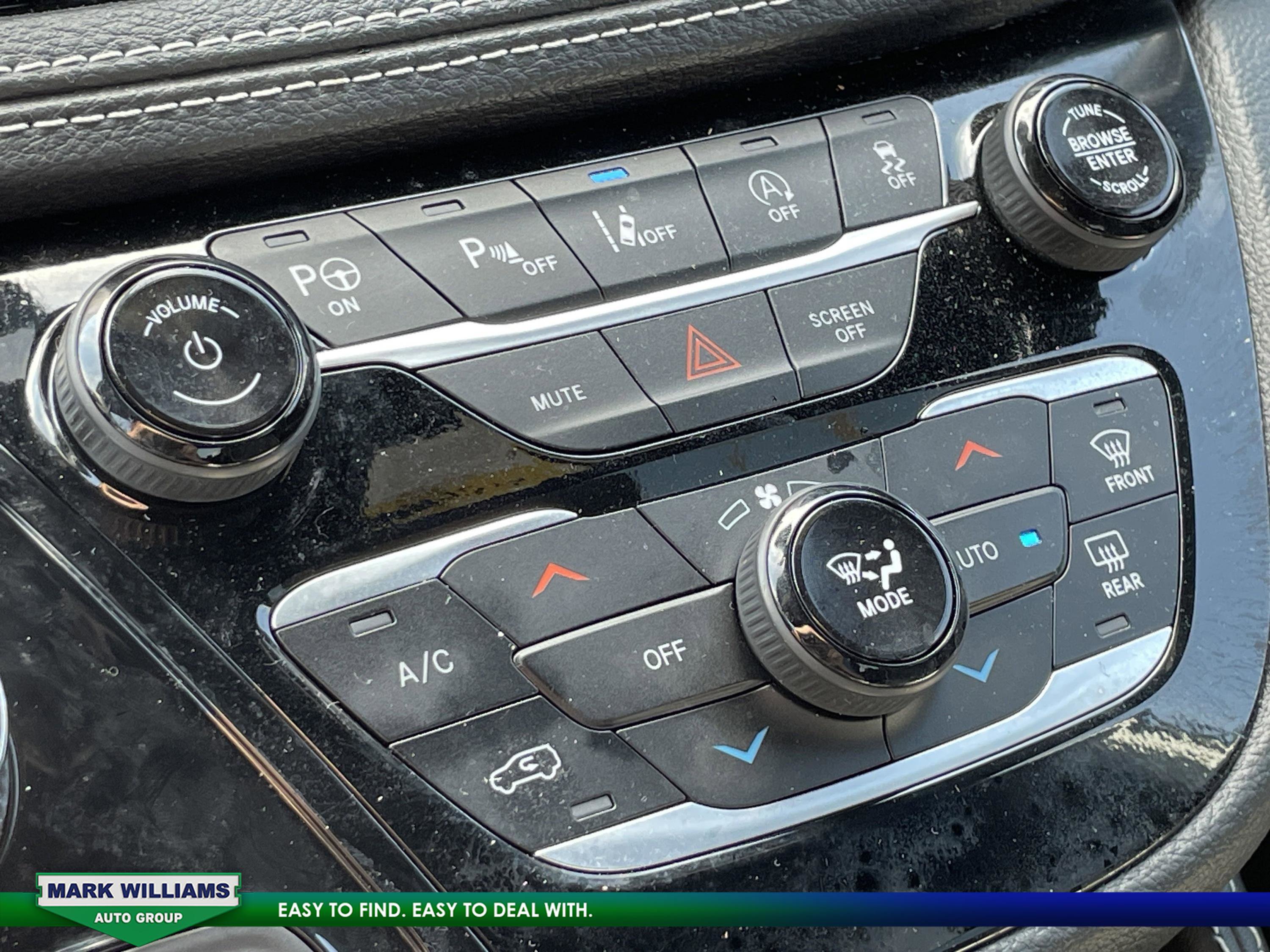 Used 2024 Chrysler Pacifica Limited w/ S Appearance Package image 21