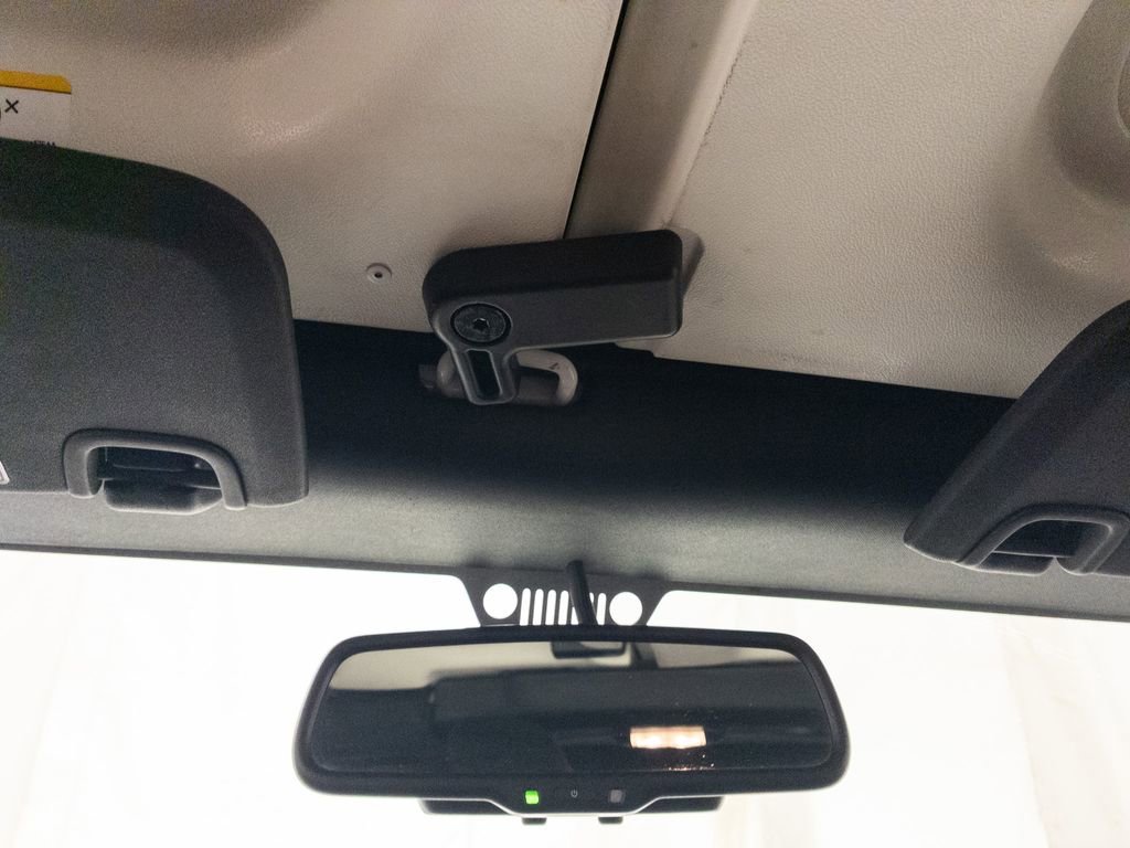 Used 2014 Jeep Wrangler Unlimited Sahara w/ Connectivity Group image 18