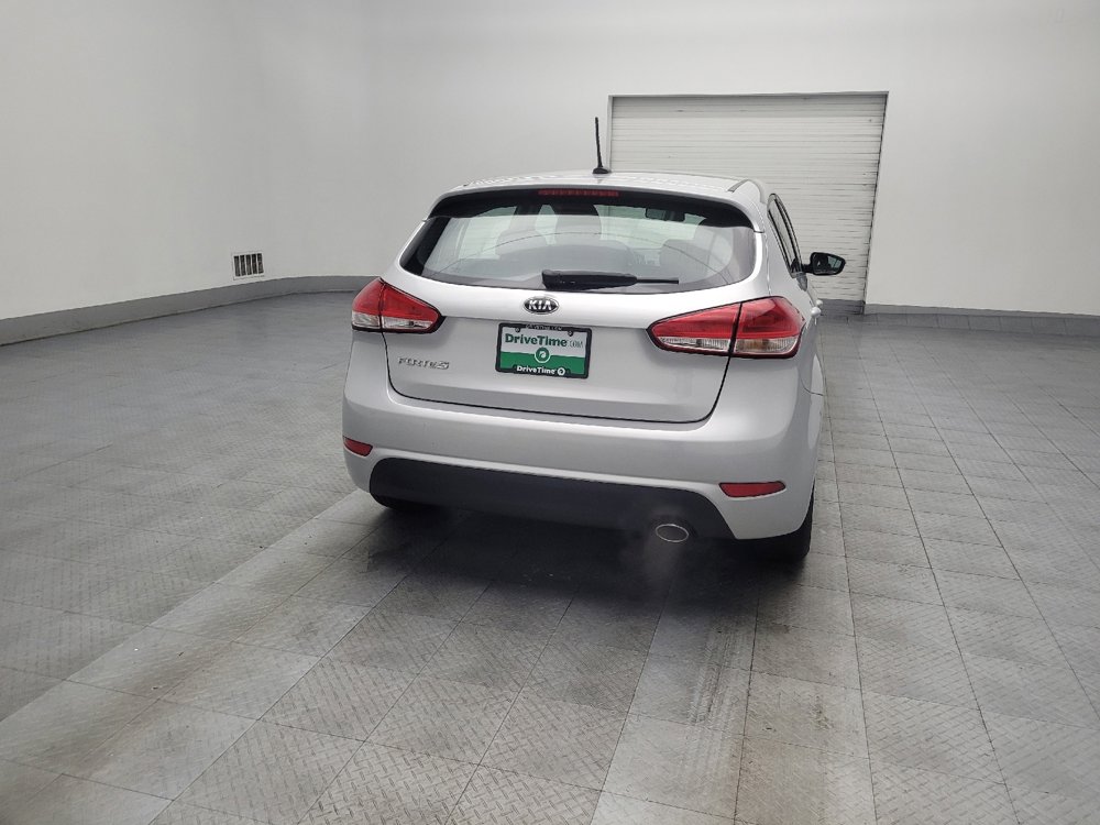 Used 2017 Kia Forte LX image 7
