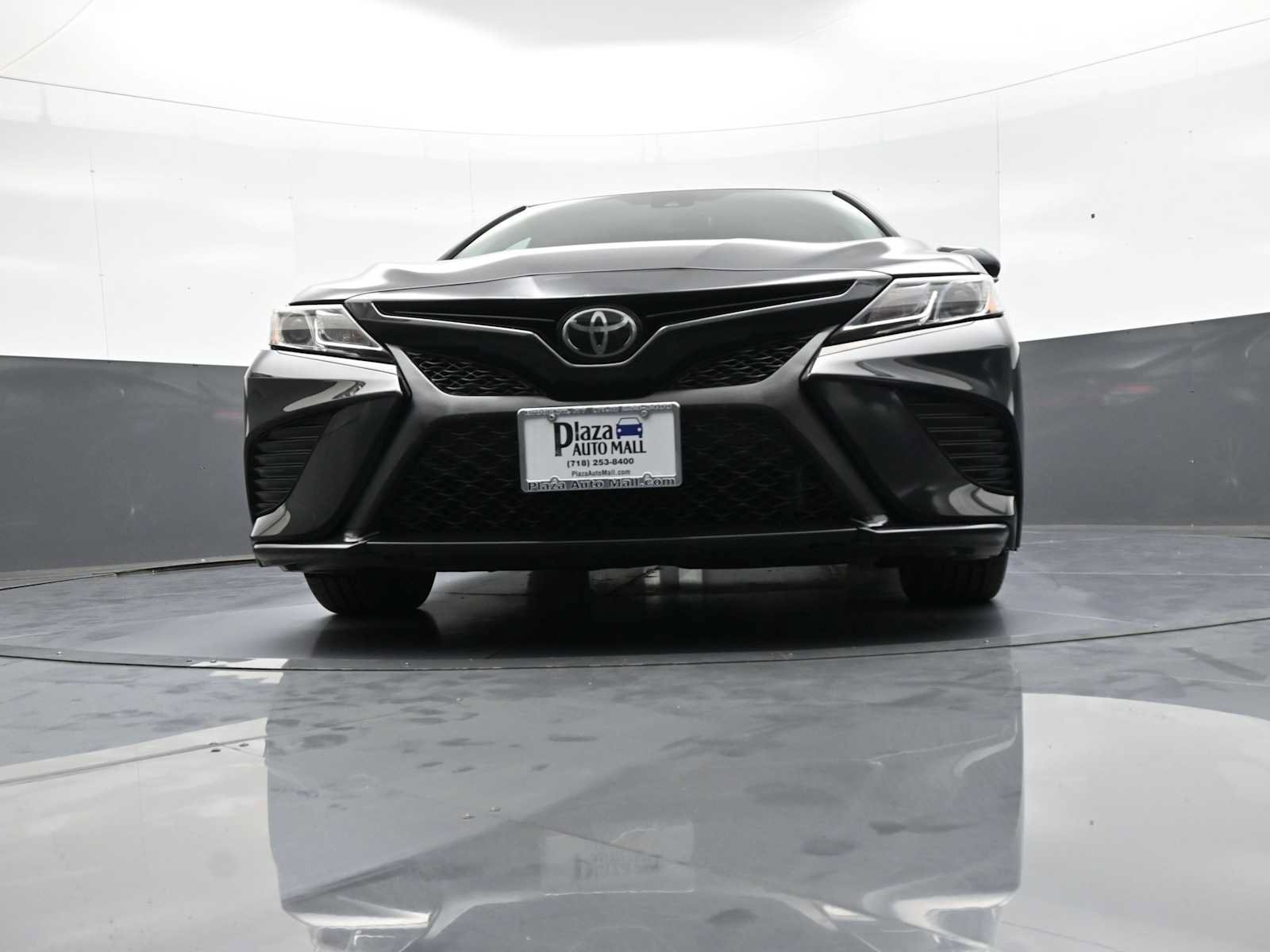 Certified 2019 Toyota Camry SE w/ Convenience Package FWD image 26