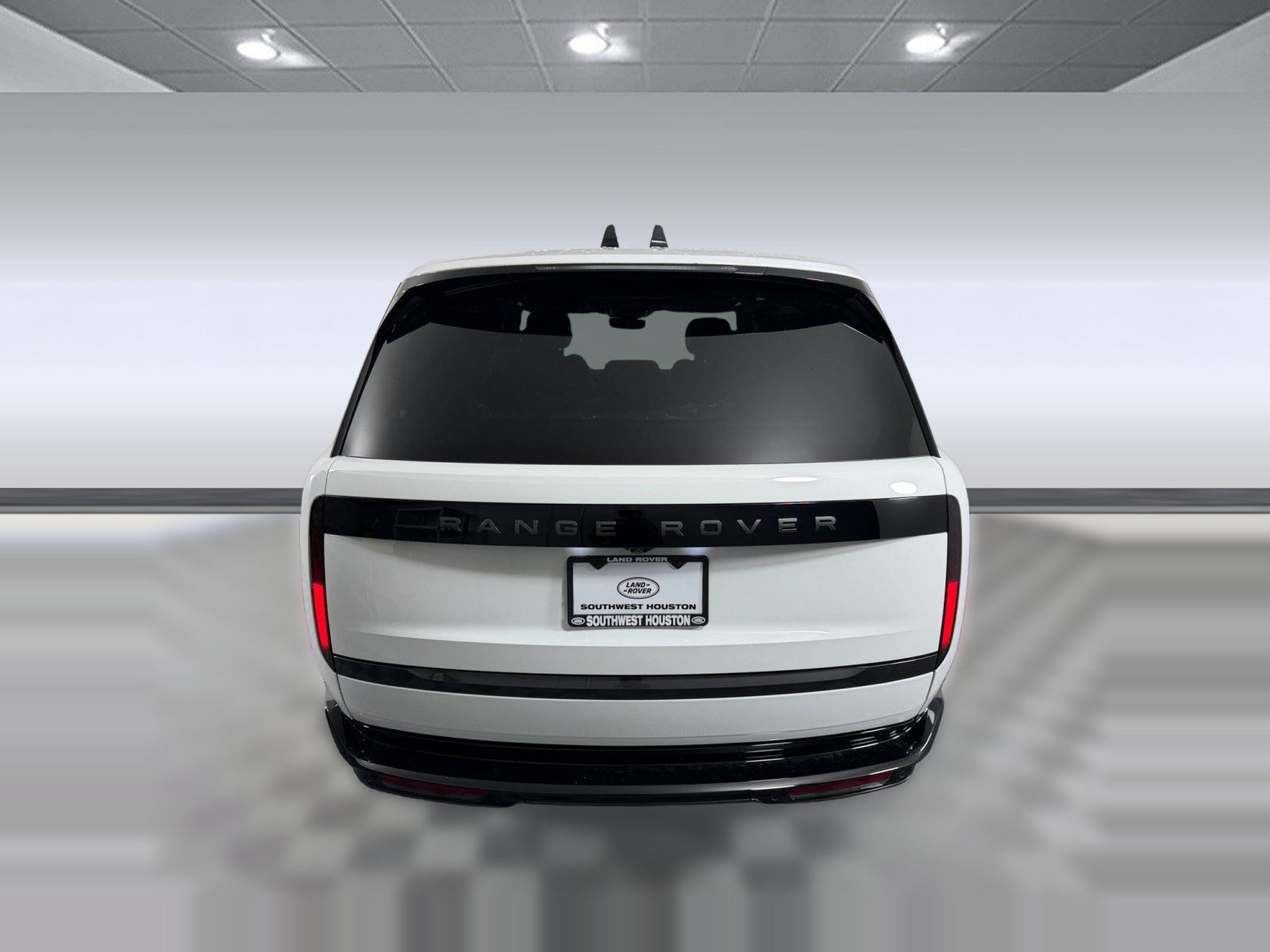 New 2026 Land Rover Range Rover Long Wheelbase SE AWD/4WD image 10