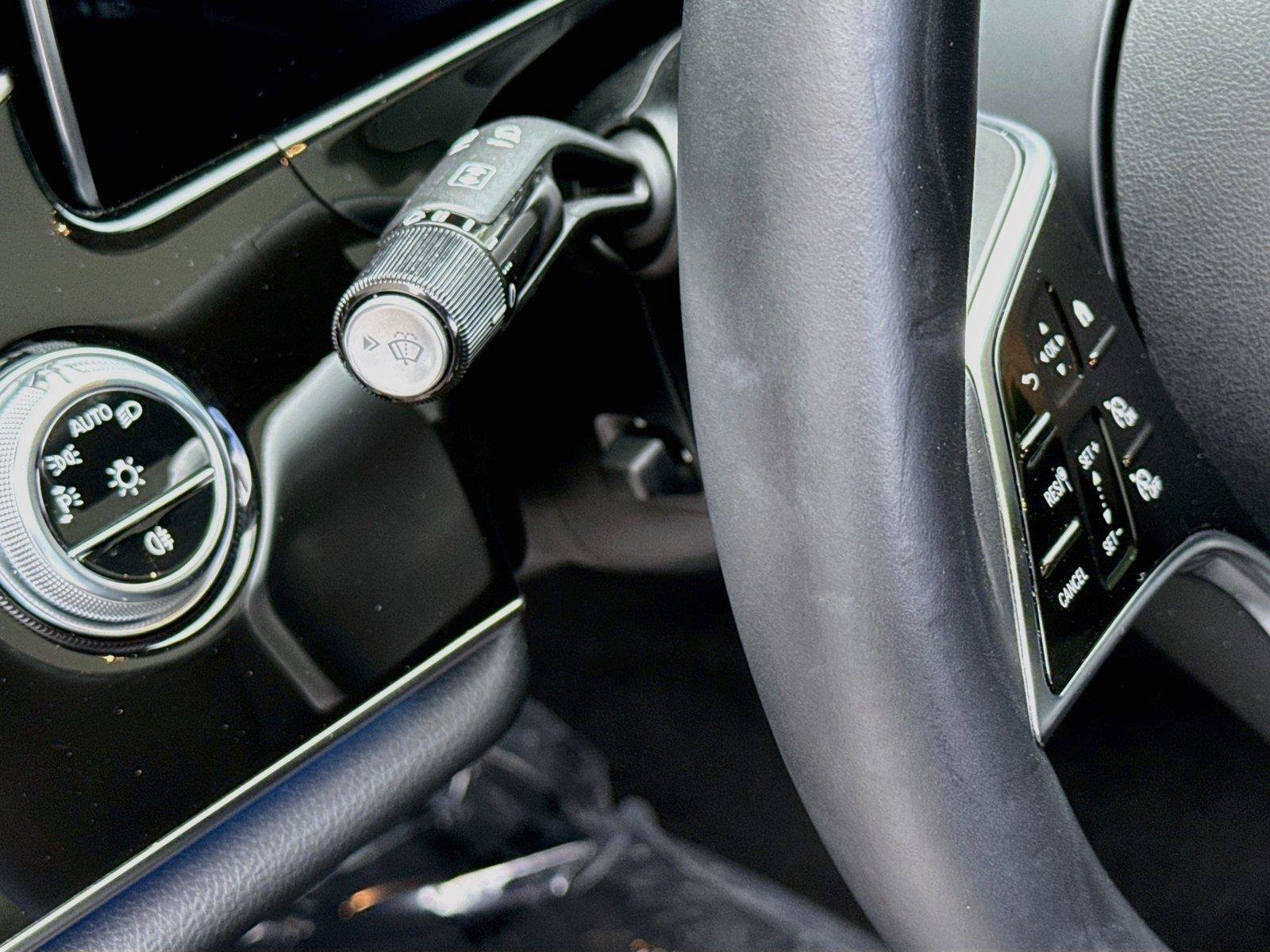 Used 2024 Mercedes-Benz E 350 4MATIC Sedan image 10