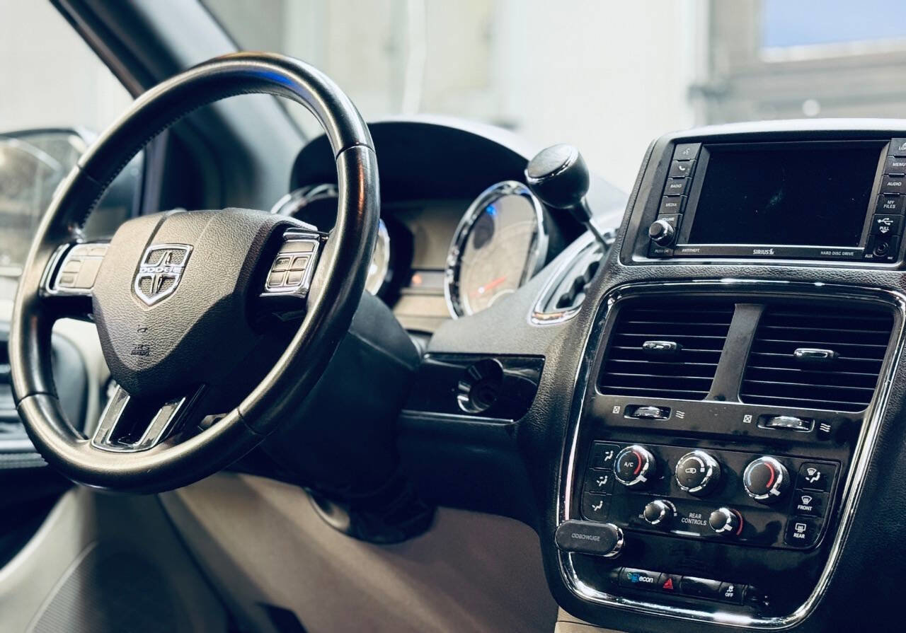 Used 2019 Dodge Grand Caravan GT FWD image 16