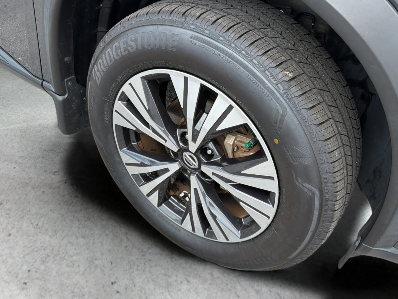 Used 2021 Nissan Rogue SV FWD image 38