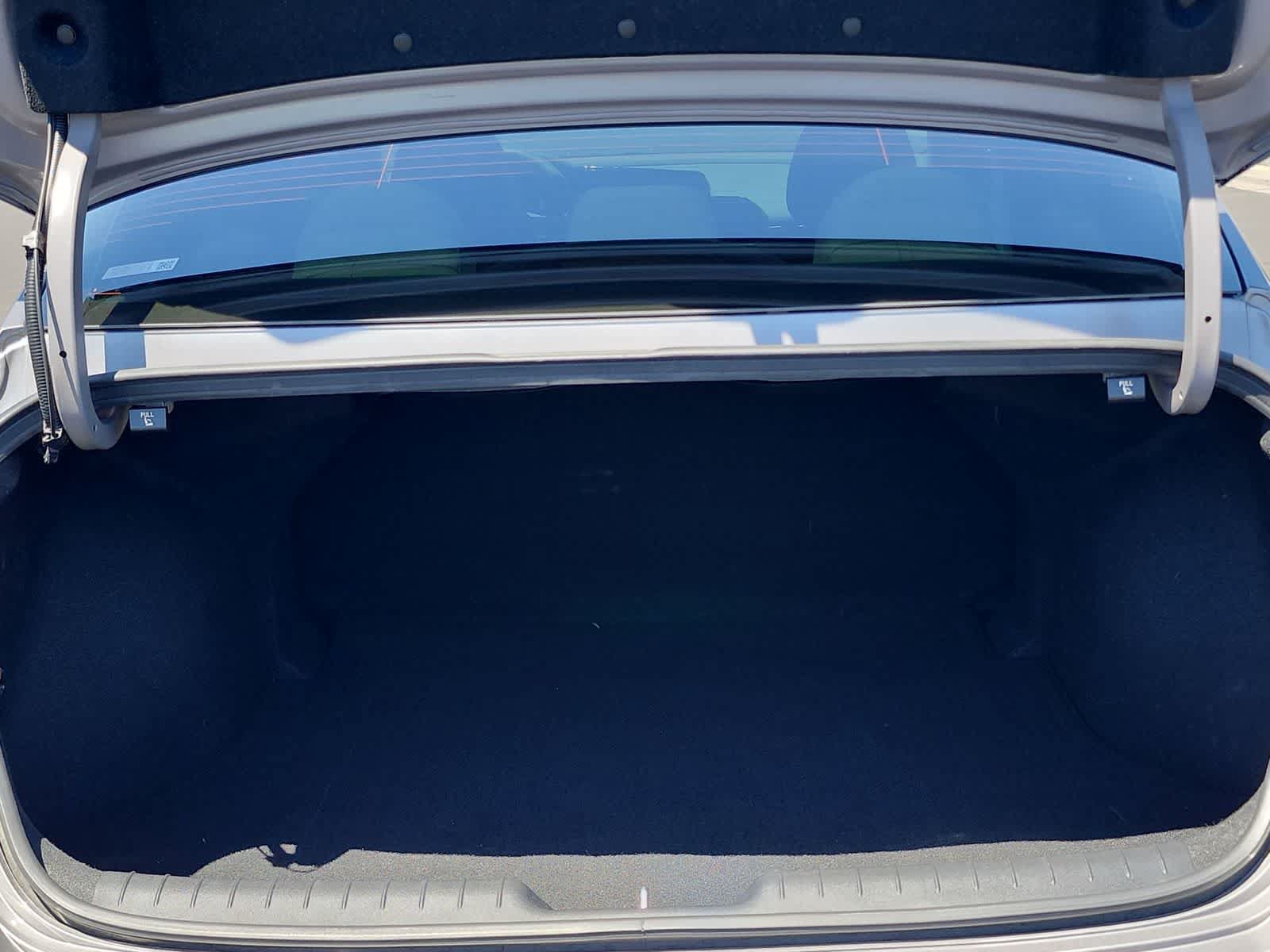 Used 2024 Hyundai Elantra SEL FWD image 23