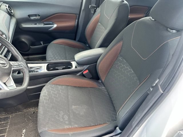 Used 2023 Nissan Kicks SR FWD image 14
