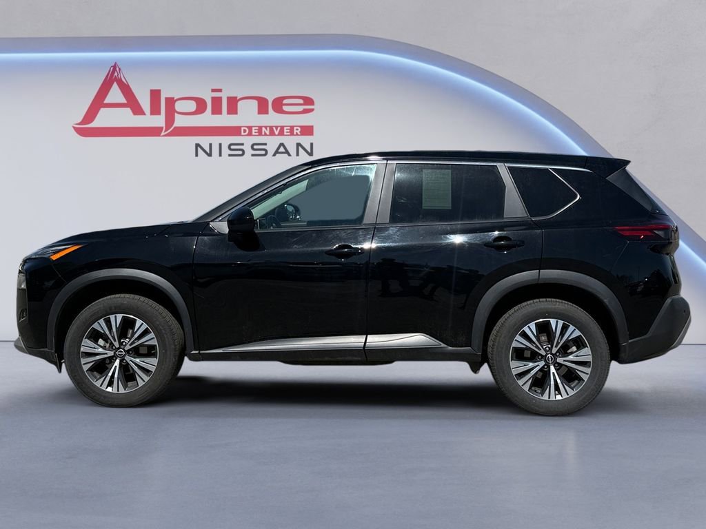 Used 2023 Nissan Rogue SV FWD image 2