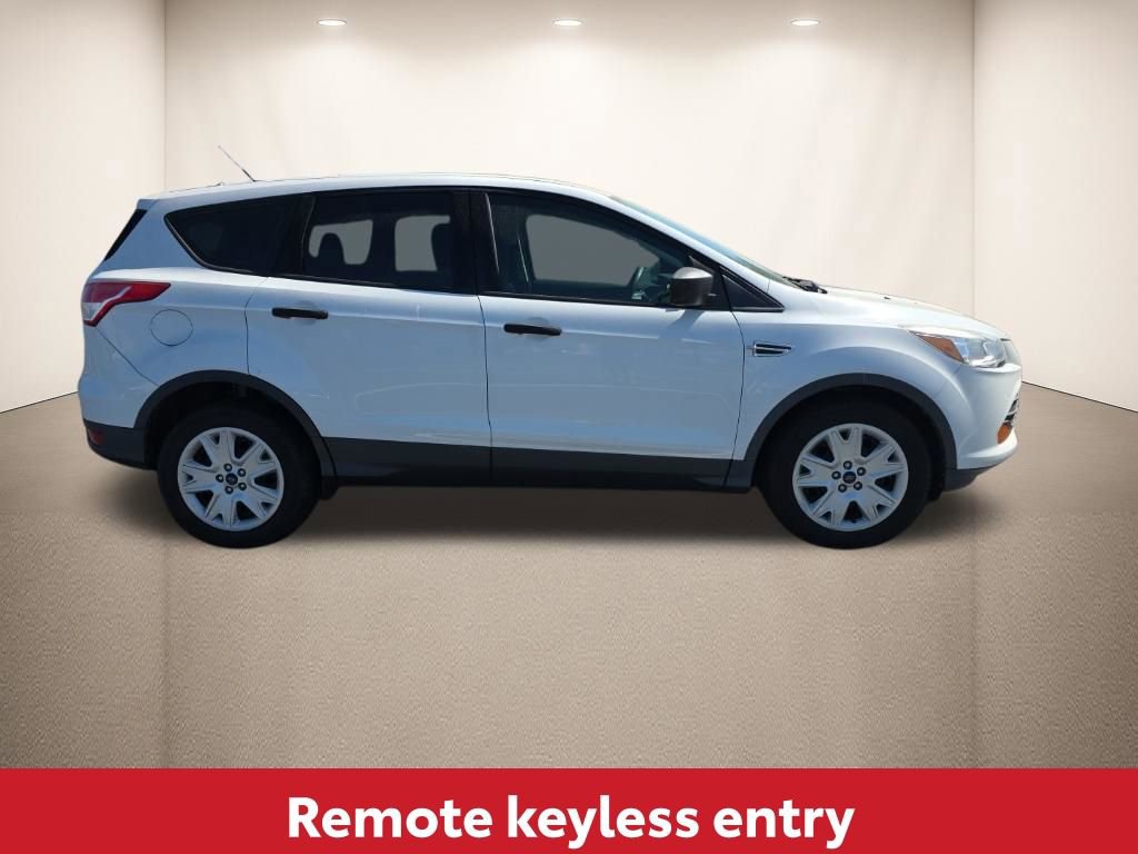 Used 2016 Ford Escape S image 4