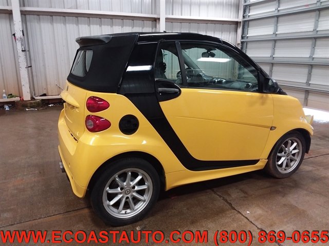 Used 2013 smart fortwo passion image 2