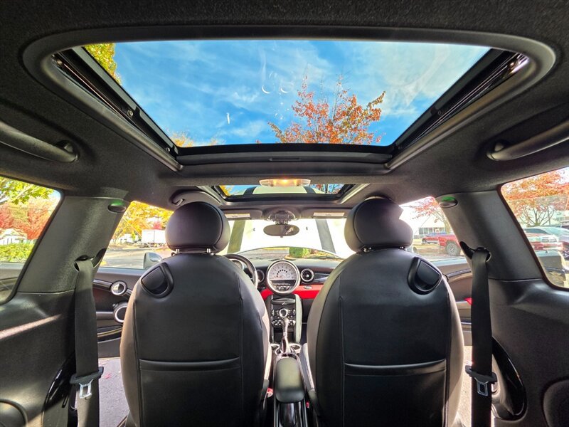 Used 2013 MINI Cooper Hardtop w/ Premium Pkg 2 FWD image 17