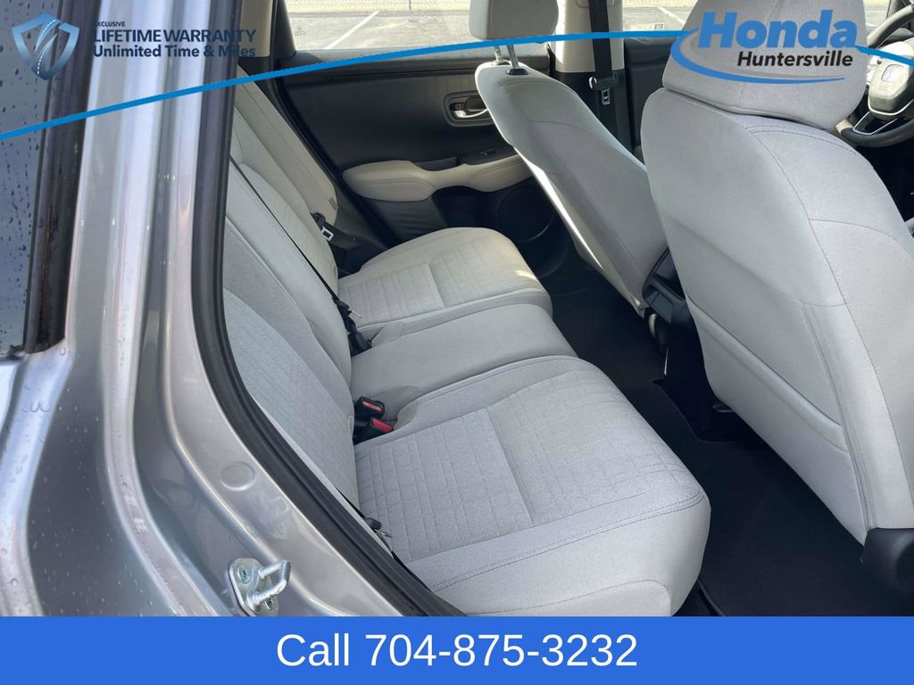 Used 2023 Honda HR-V LX image 41