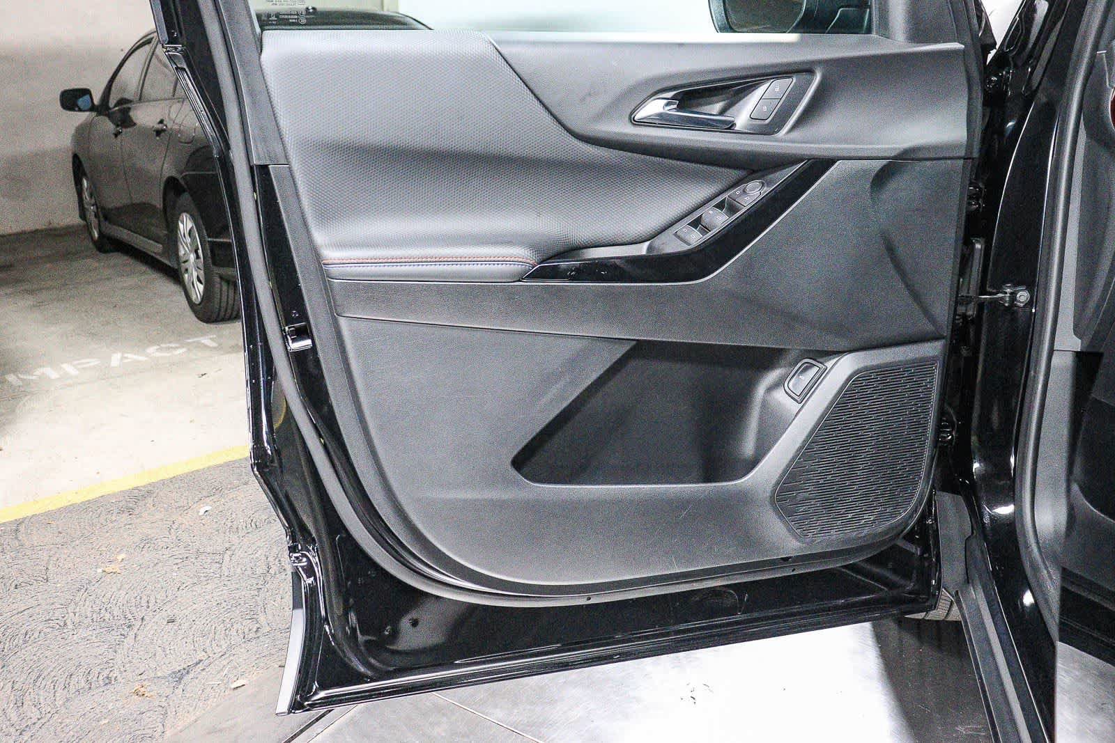 Used 2025 Chevrolet Equinox RS w/ Safety and Technology Package FWD image 22
