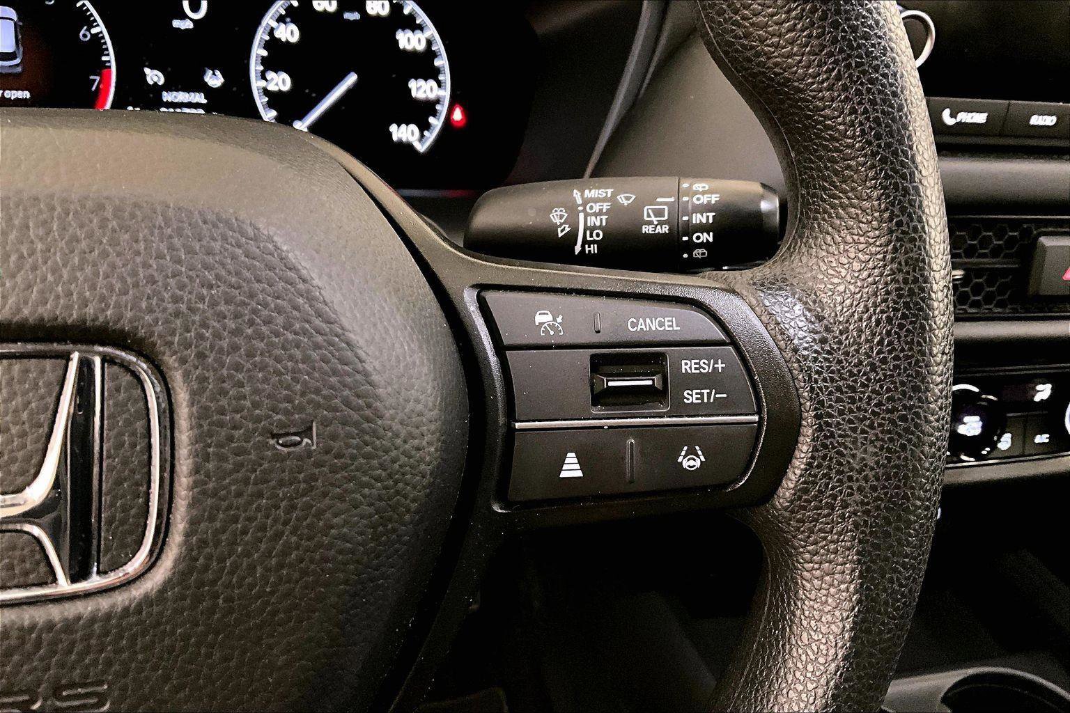 Used 2025 Honda HR-V LX image 18