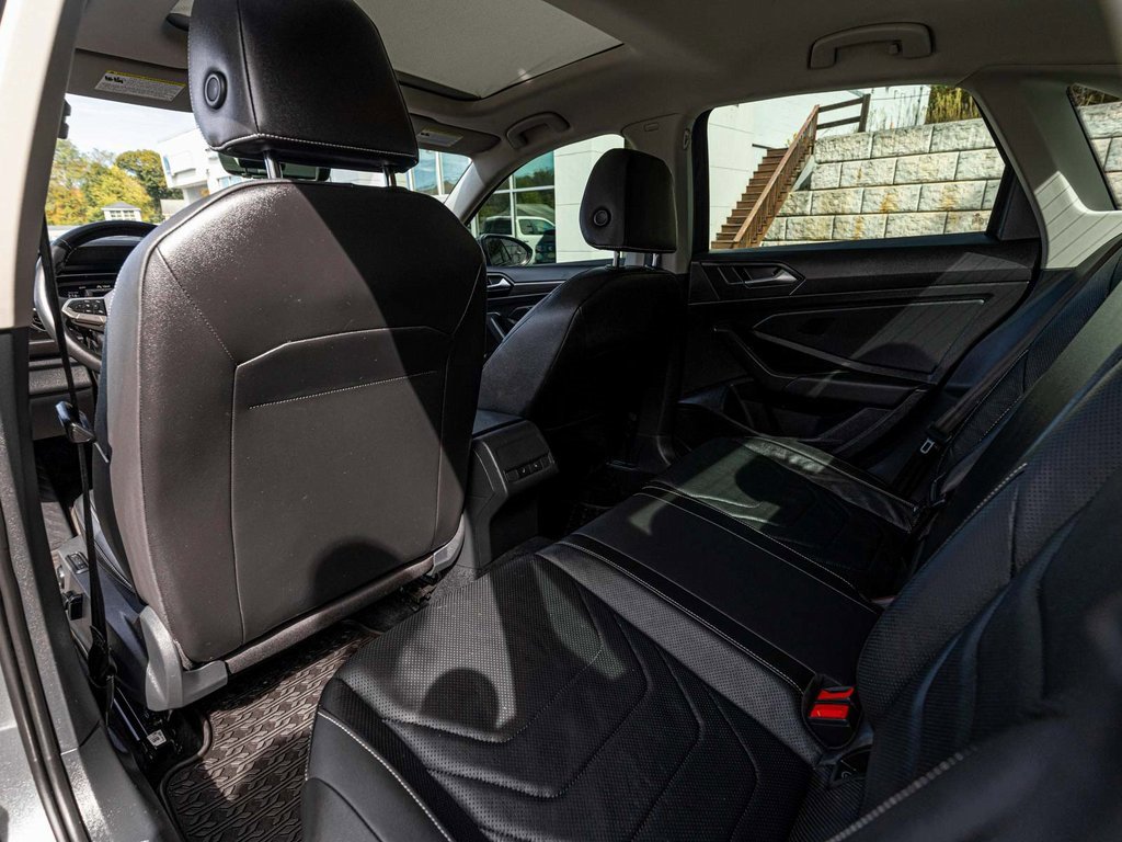 Used 2022 Volkswagen Jetta SEL image 27