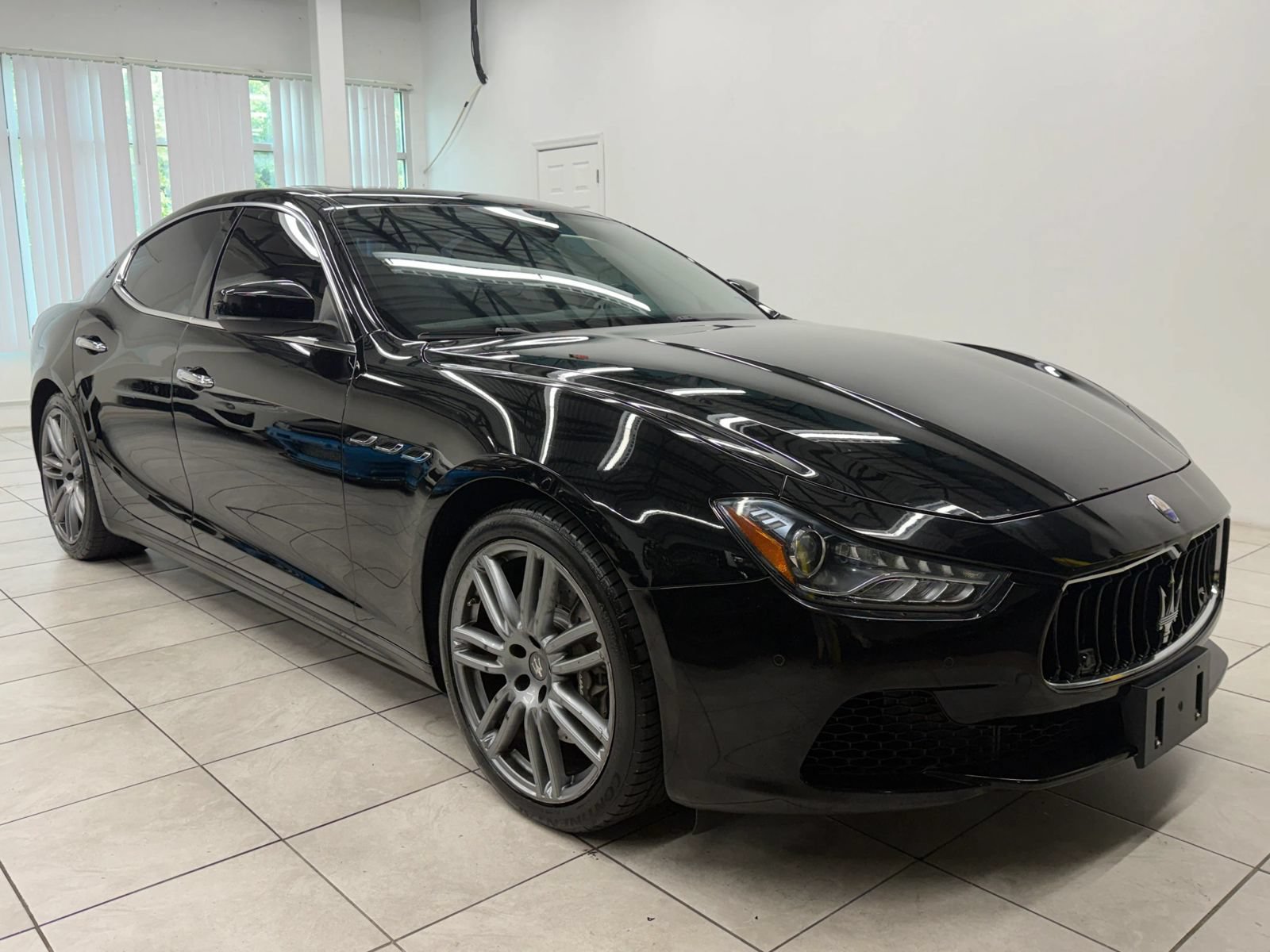Used 2017 Maserati Ghibli S RWD image 1