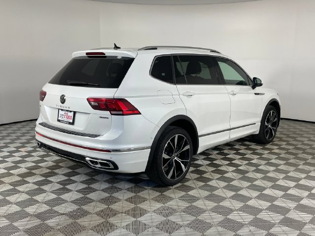 Used 2024 Volkswagen Tiguan SEL R-Line AWD/4WD image 26