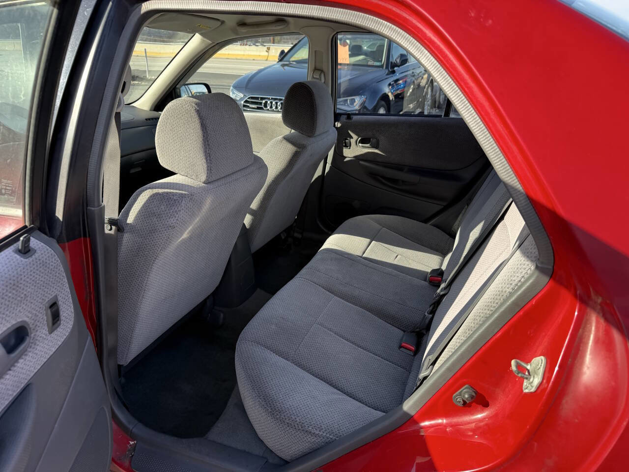 Used 1999 MAZDA Protege DX image 14