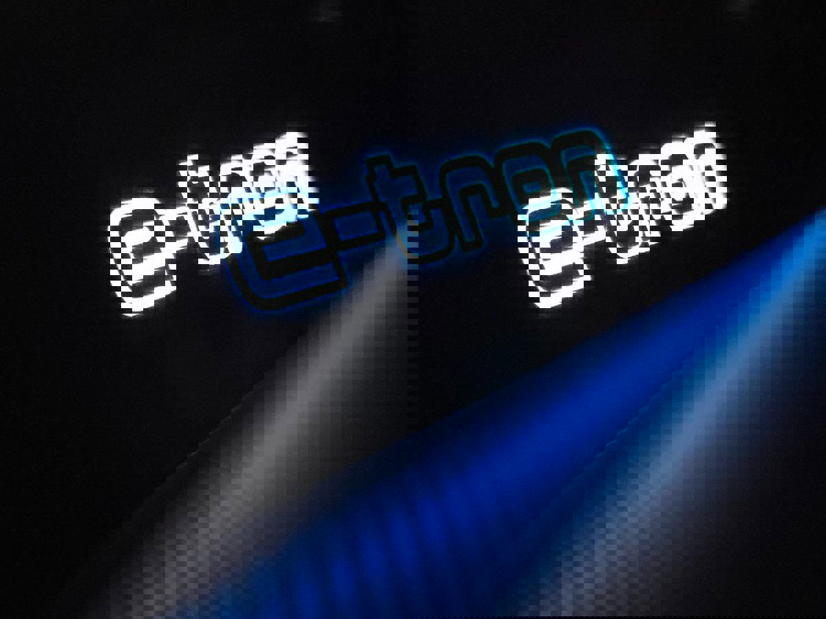 Used 2022 Audi RS e-tron GT w/ Carbon Performance Package image 27