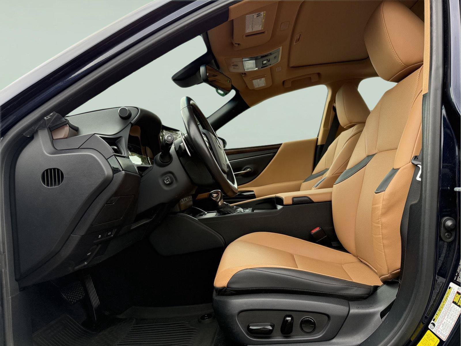 Certified 2024 Lexus ES 350 w/ Premium Package FWD image 9