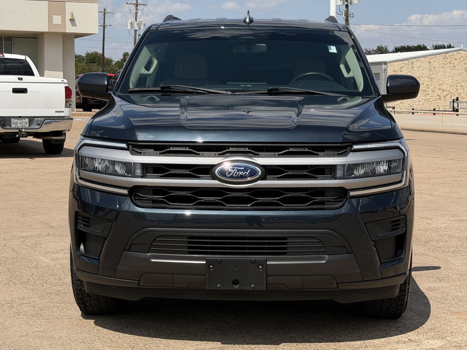 Used 2022 Ford Expedition XLT RWD image 9