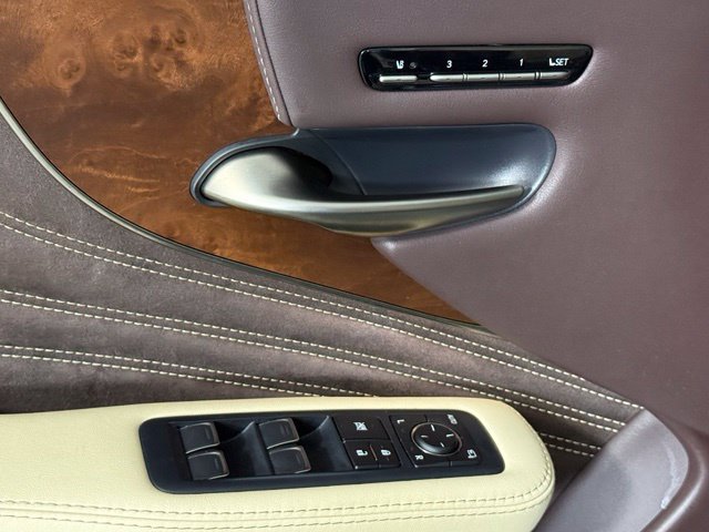 Used 2019 Lexus LS 500 RWD image 15