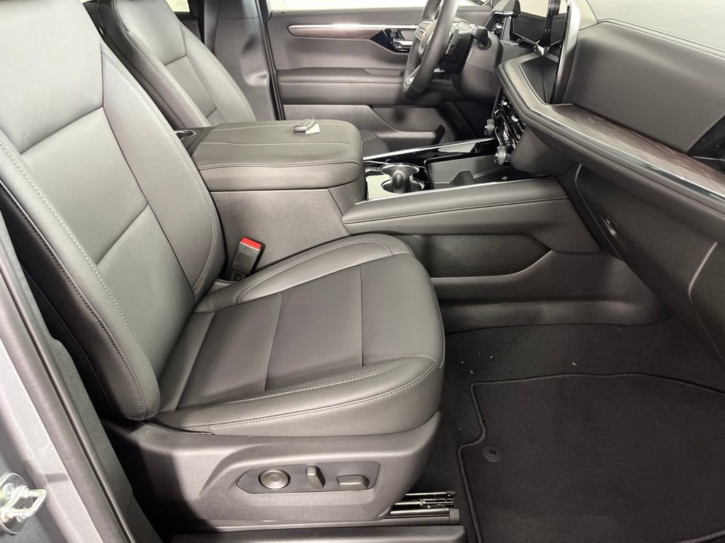 New 2026 Chevrolet Tahoe LT w/ Comfort Package AWD/4WD image 17
