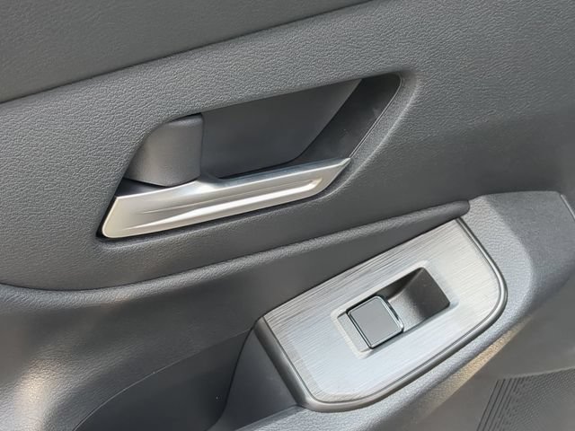 New 2026 Nissan Sentra SR w/ Floor Mat Package FWD image 23