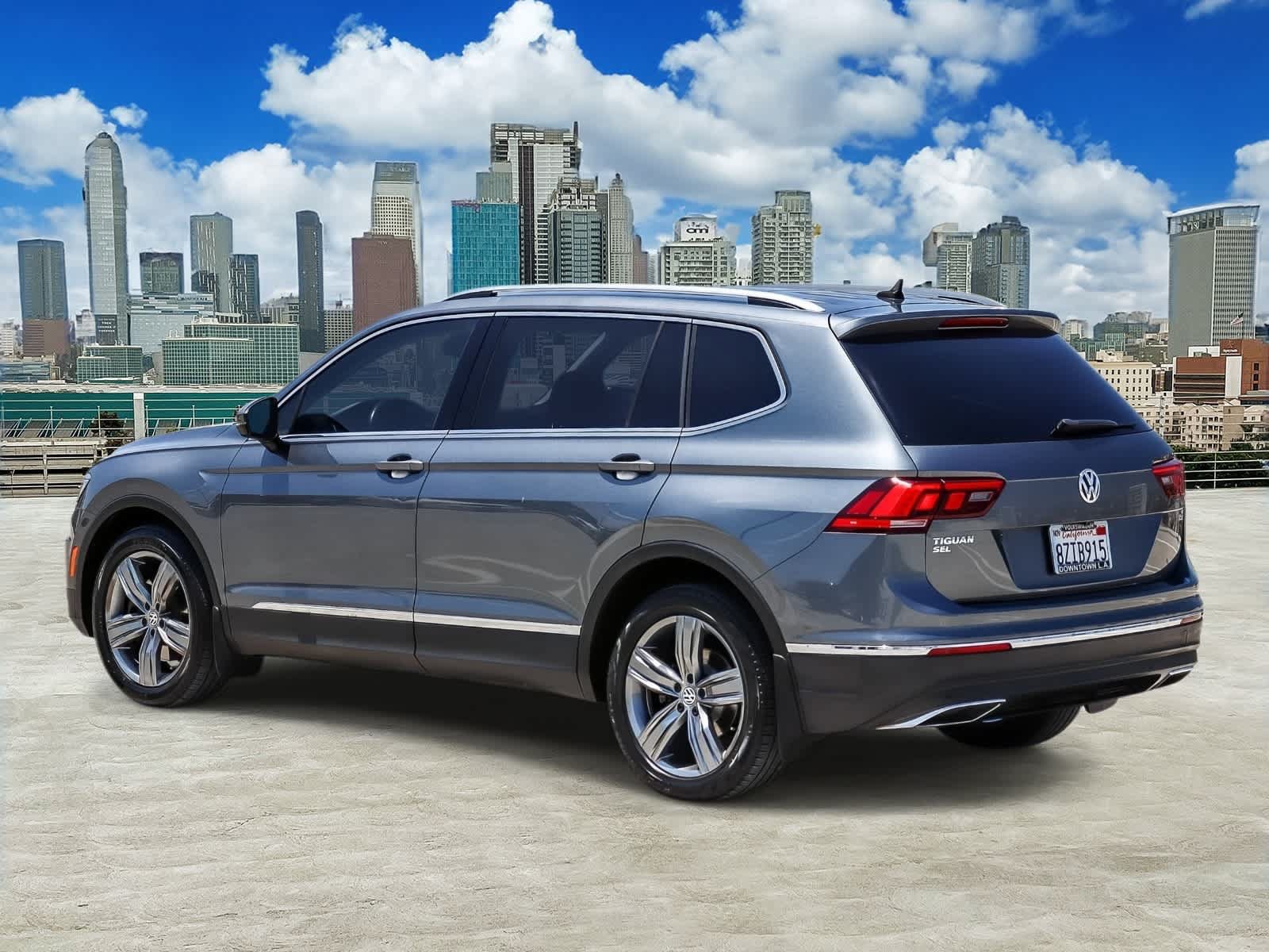 Used 2018 Volkswagen Tiguan SEL Premium FWD image 6