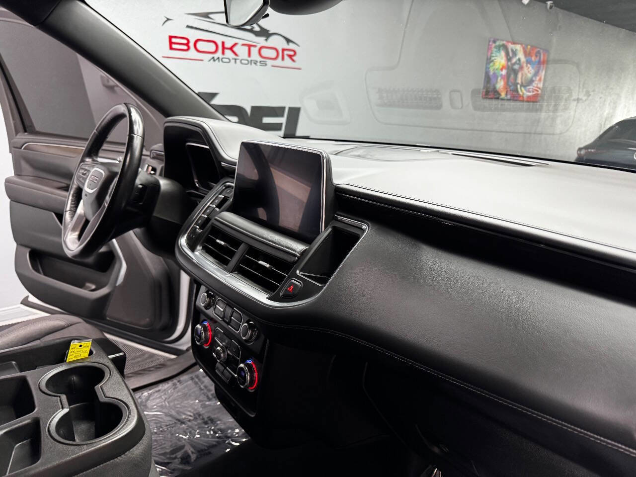 Used 2023 GMC Yukon XL SLE image 50